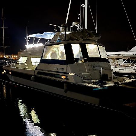 Hotel Navi Yacht A Sete, 2 A 8 Couchages, Privatif Exterior foto