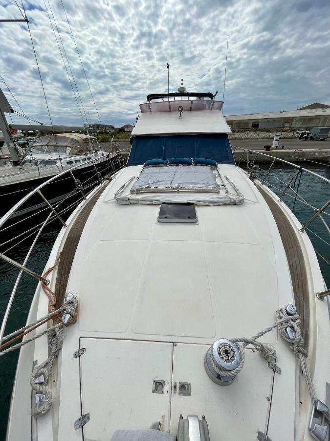 Hotel Navi Yacht A Sete, 2 A 8 Couchages, Privatif Exterior foto