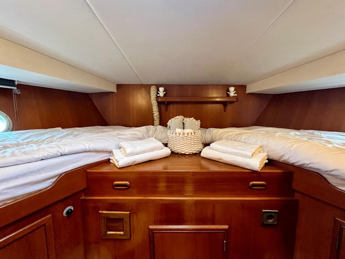 Hotel Navi Yacht A Sete, 2 A 8 Couchages, Privatif Exterior foto