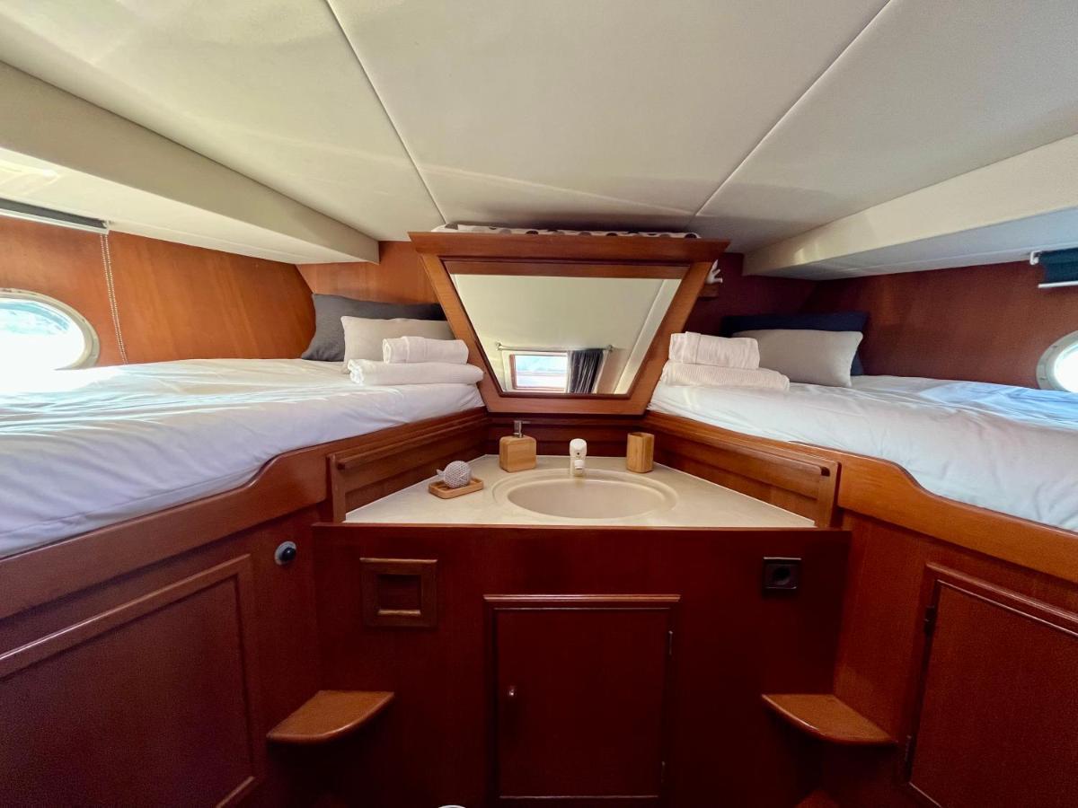 Hotel Navi Yacht A Sete, 2 A 8 Couchages, Privatif Exterior foto