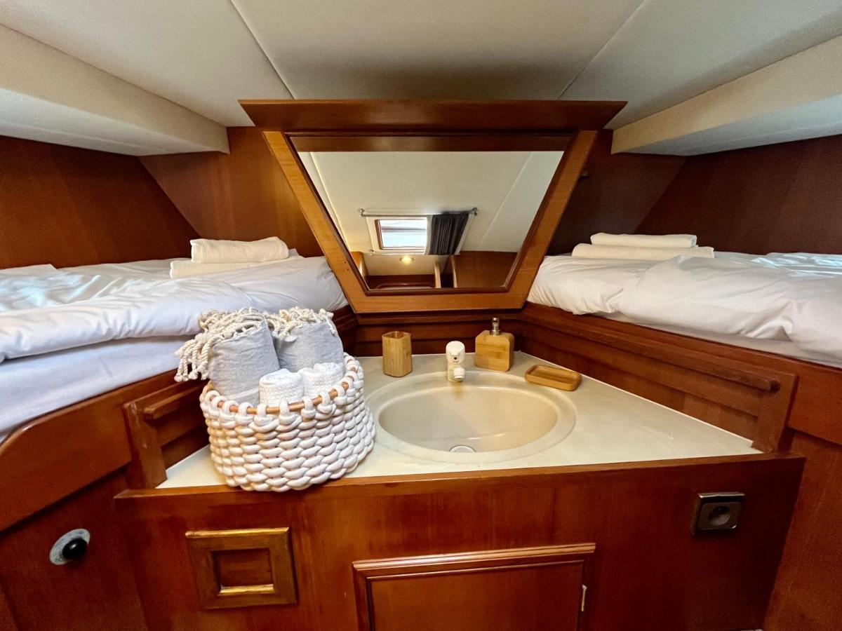 Hotel Navi Yacht A Sete, 2 A 8 Couchages, Privatif Exterior foto