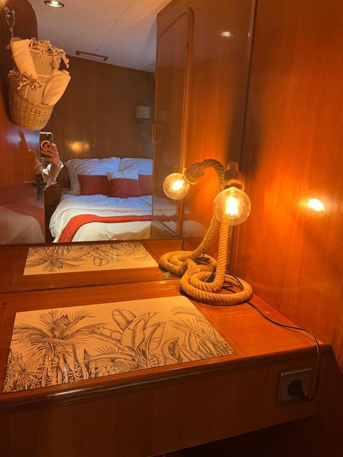 Hotel Navi Yacht A Sete, 2 A 8 Couchages, Privatif Exterior foto